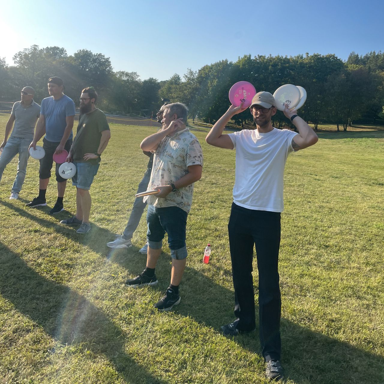 Pierre throwing discs outside